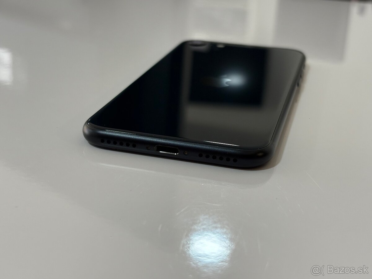 iPhone SE 2022 128GB Black stav NOVEHO - 8