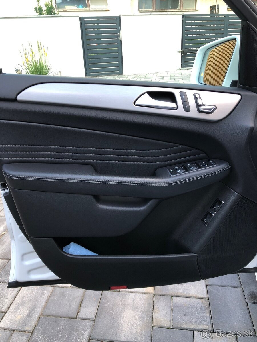 Mercedes GLE 350d AMG Line rok 2018, 95000km Full LED - 8