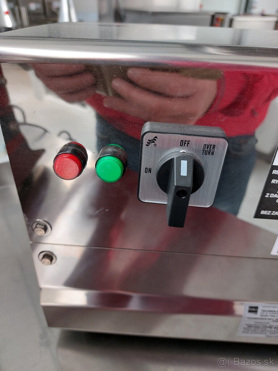 Mlynček na mäso 22 Mäsiarský vlček rezačka 22 " - 8