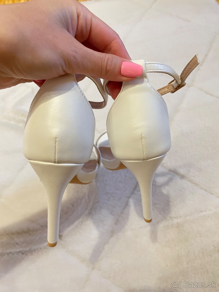 Biele sandálky NOVÉ v záruke - 8