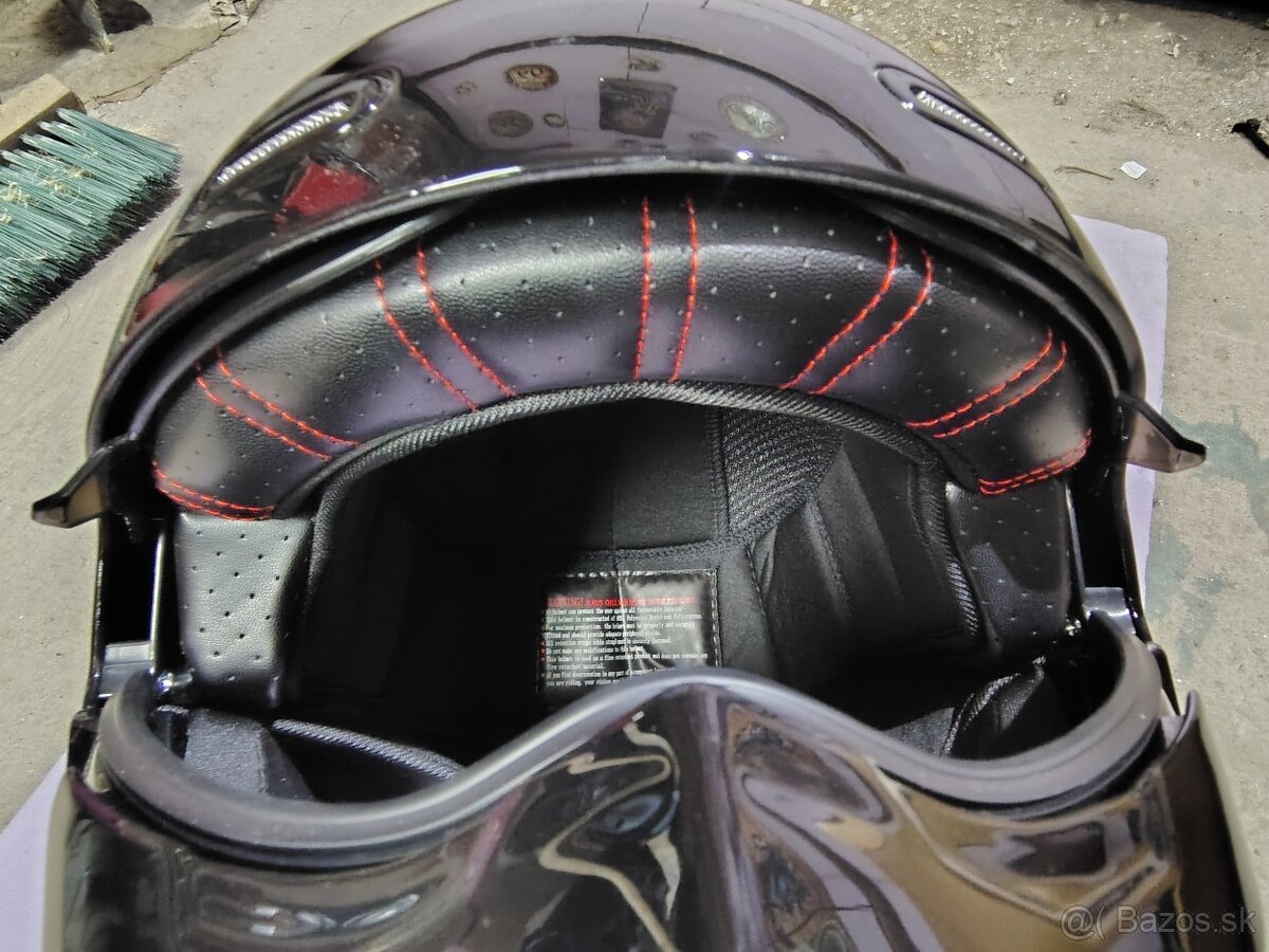 Retro helma - 8