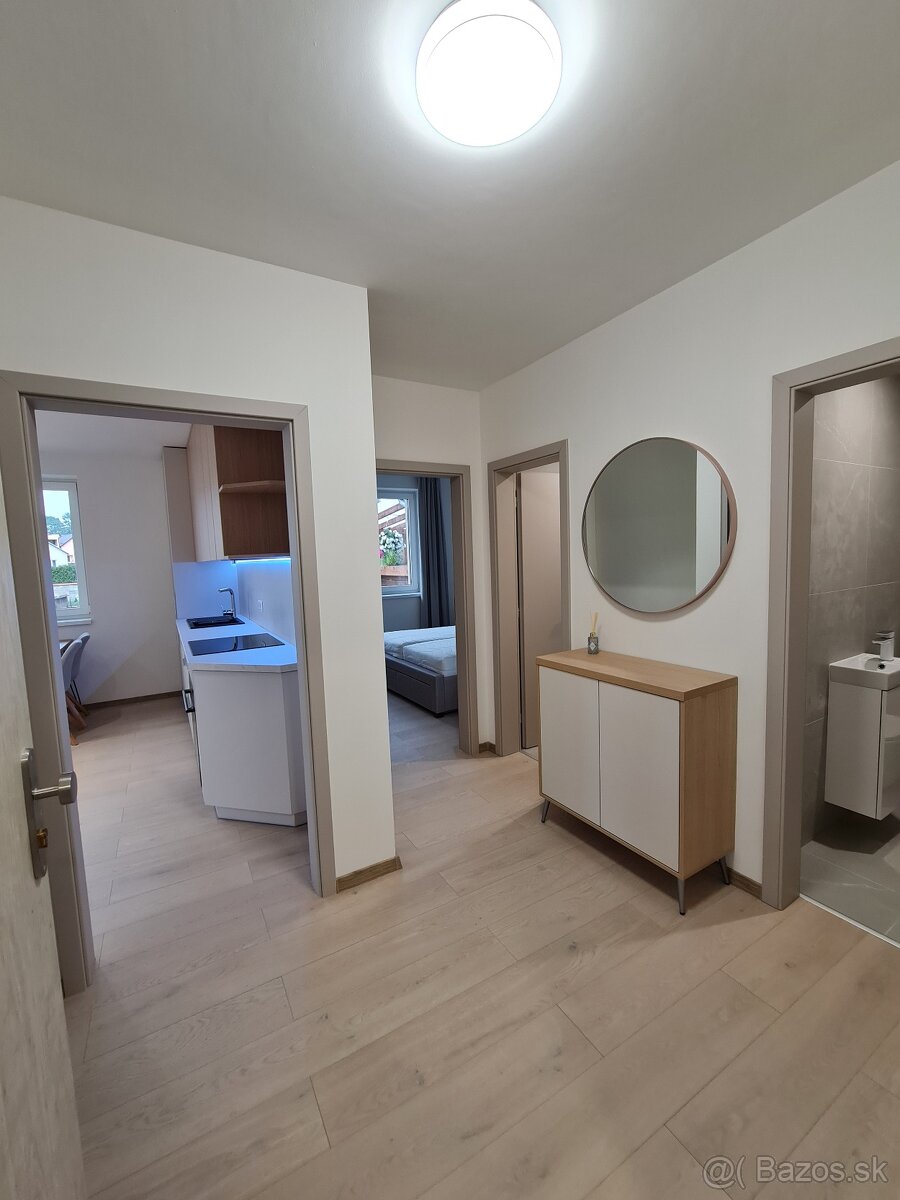 PRENÁJOM- Nový 3-izbový byt s parkovacím miestom - 8