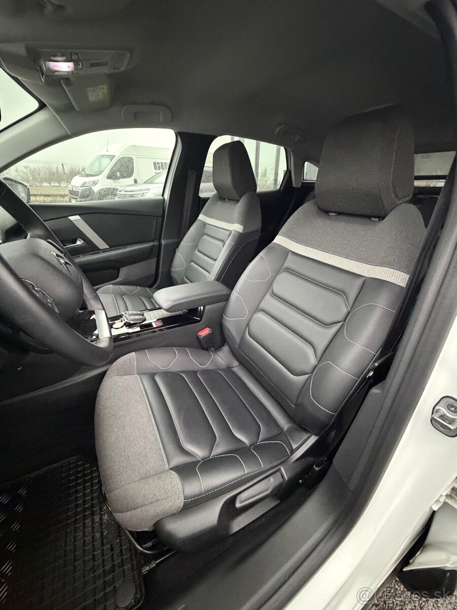 Citroën C4 PureTech 130 S&S Shine AUTOMAT / ŤAŽNÉ / 16 825KM - 8