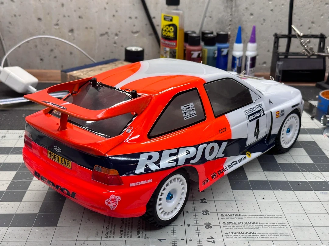 Tamiya Ford Escort karoseria - 8