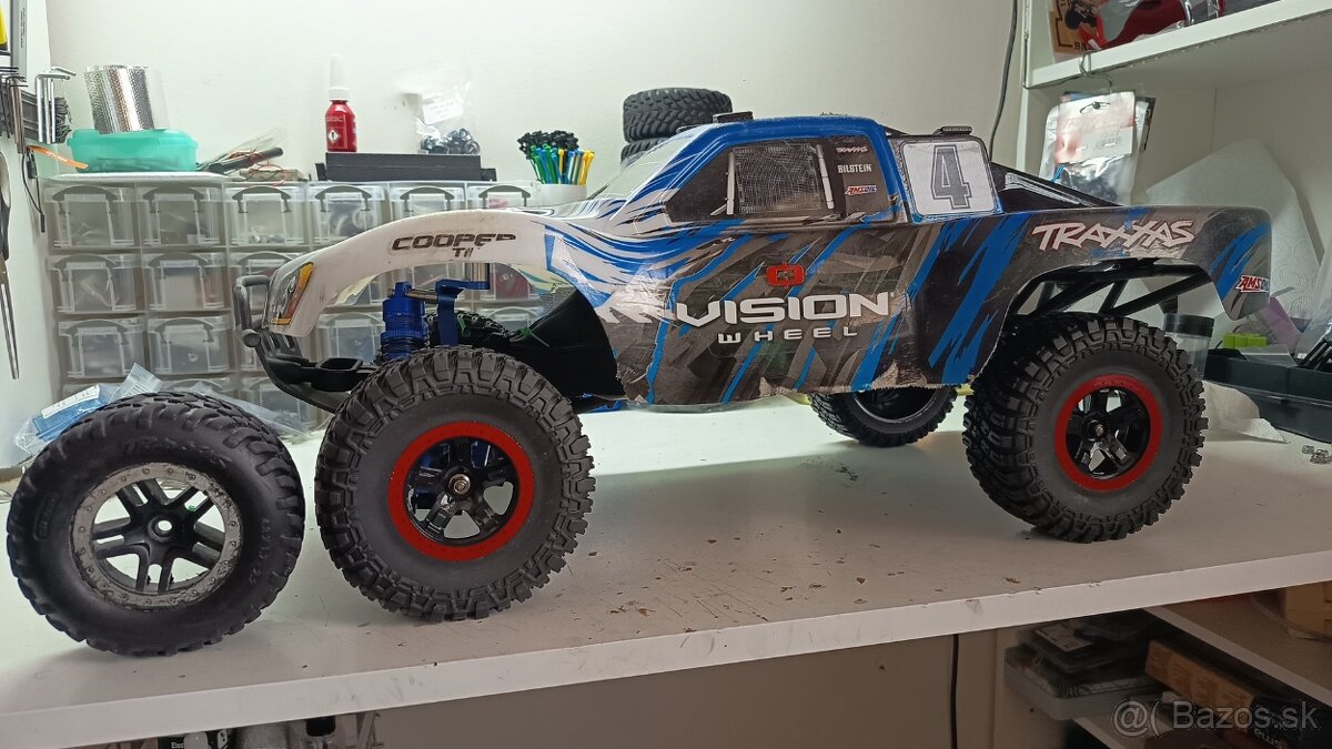 Traxxas slash 4x4 - 8