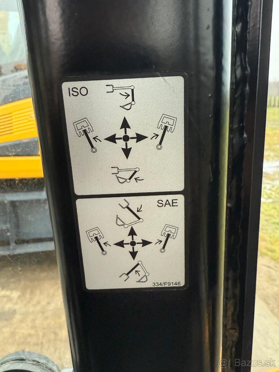 Traktorbagr JCB 3CX COMPACT - 8