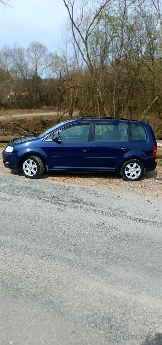 Touran DSG 239000km bez DPF nová STK - 8