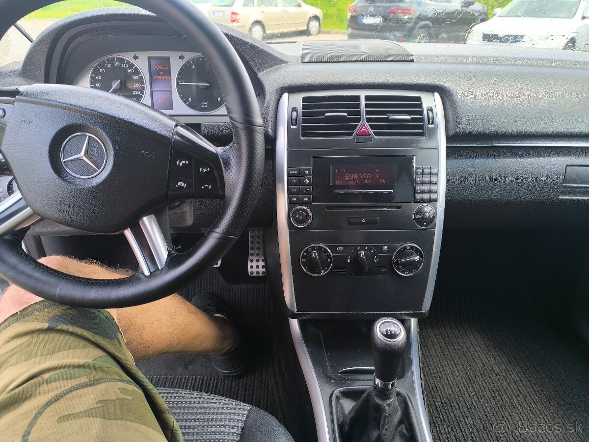 Mercedes B 200 CDI, - 8