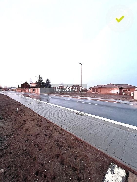 HALO reality - Predaj, pozemok pre rodinný dom 1303 m2 Nové - 8