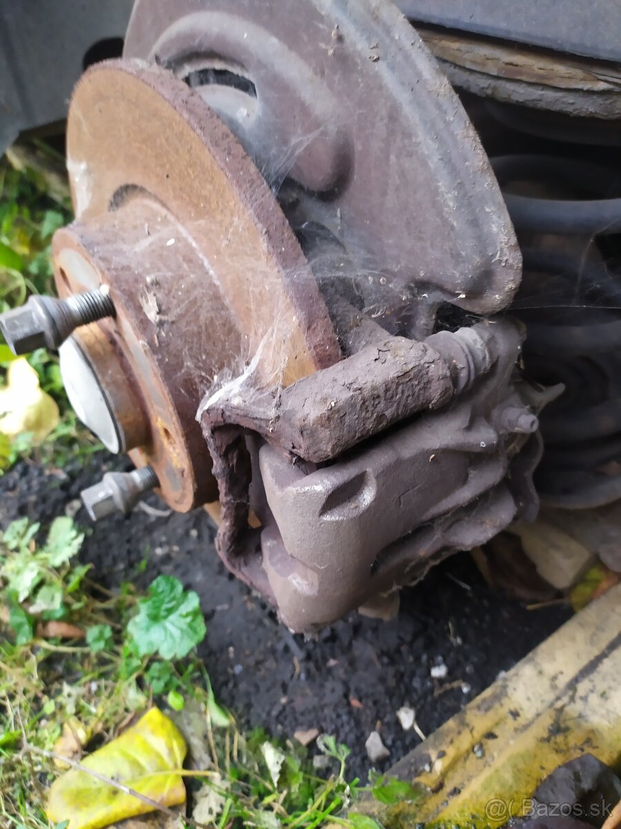 Renault trafic 2024 /25 Vivaro Primastar 1.9dci 74kw díly - 8