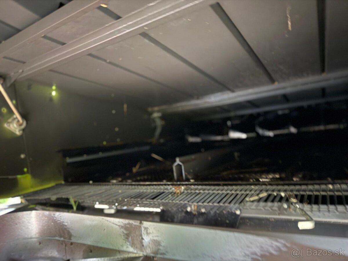 Sklízecí mlátička Claas Mega 370, rok výroby: 2007, žací liš - 8