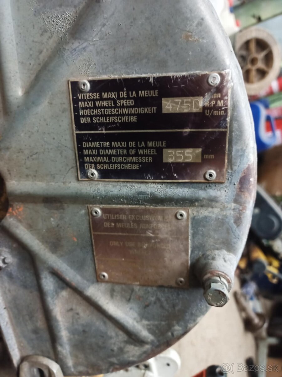 Motorová rozbrusovačka Stihl - 8