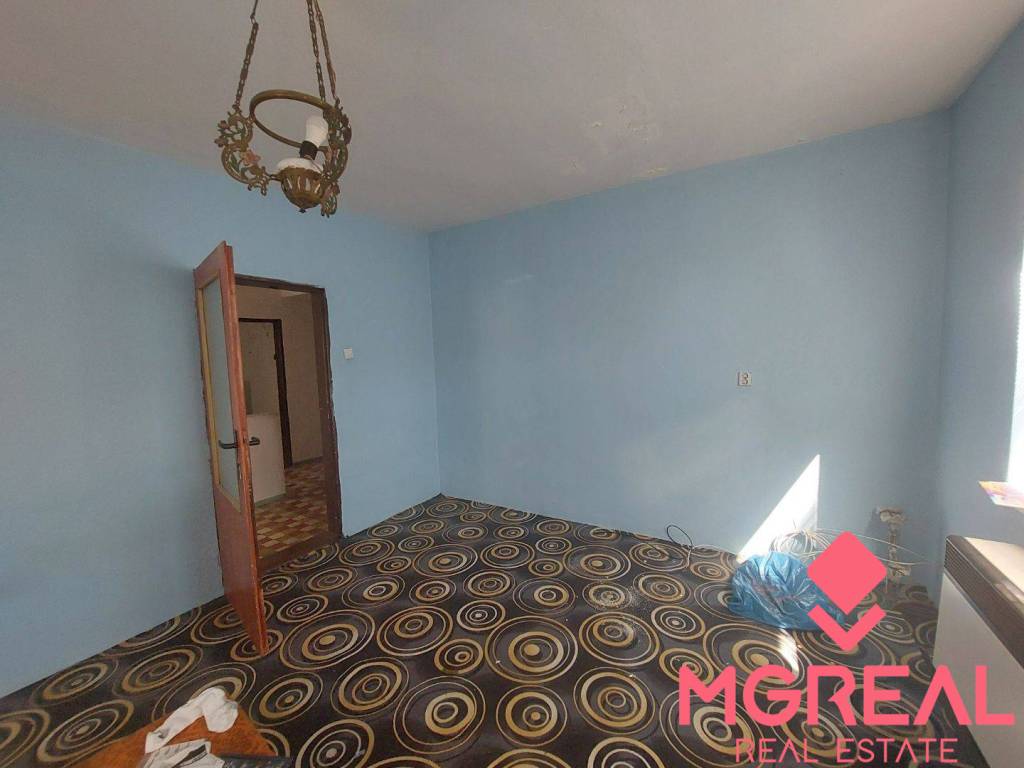 Rodinný dom s veľkým pozemkom - Veľký Cetín - 8