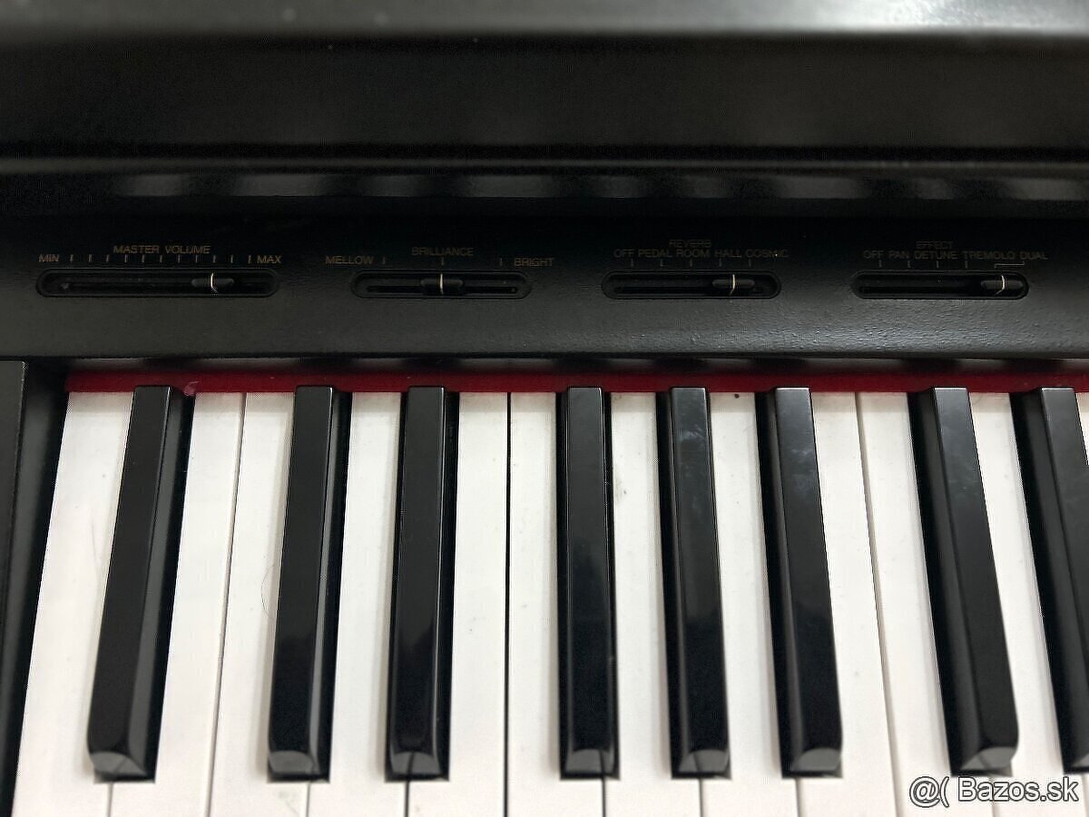 Yamaha Clavinova CLP-650 - 8