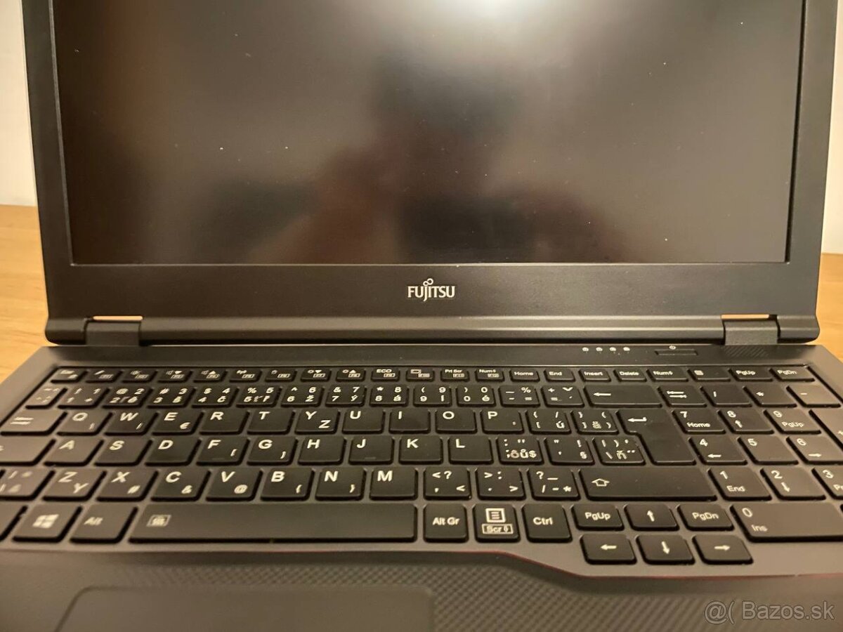 Ponúkam Pc cena veme sa dohodnúť - 8