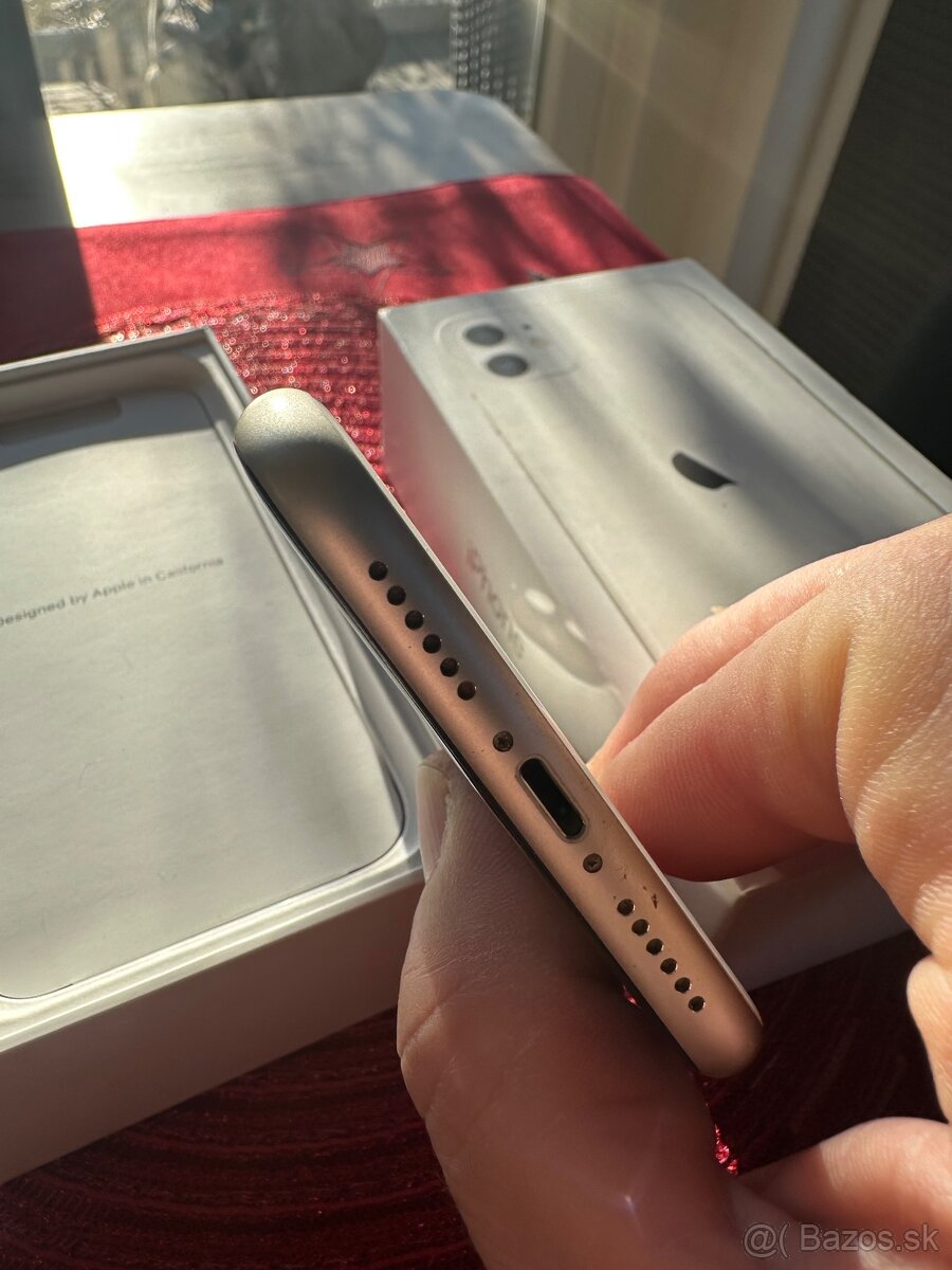 iPhone 11 White 64 GB - 8