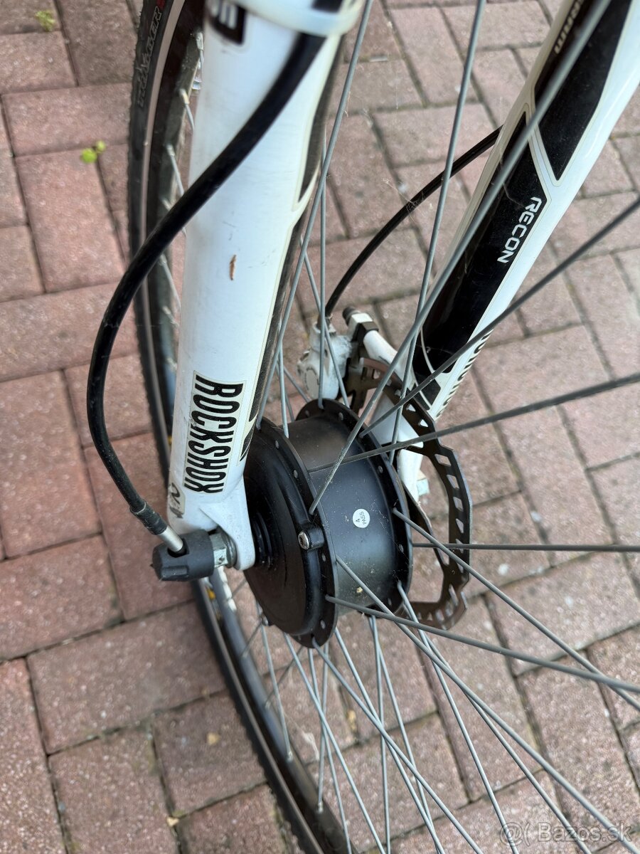 Predám 2 bicykle elektro Trek - 8