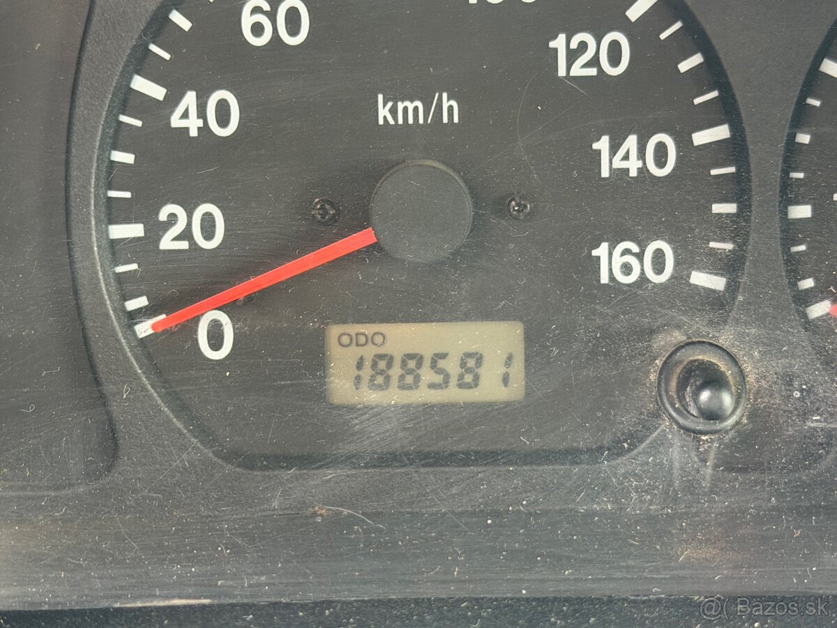 Suzuki Jimny 1.3 - 8