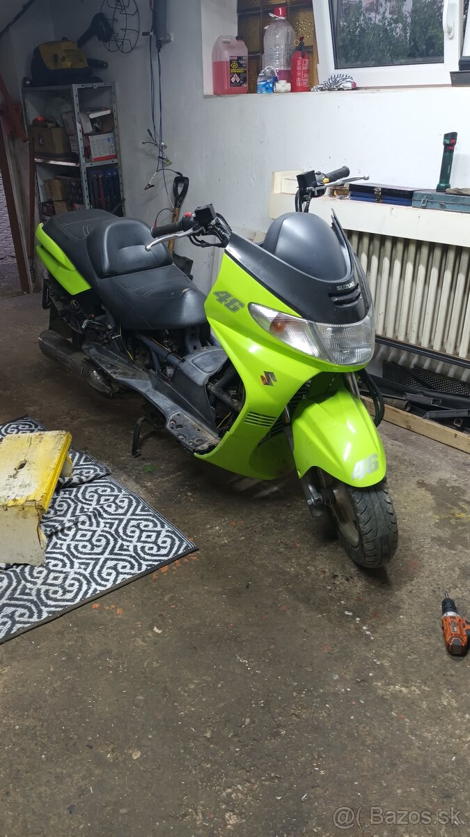 Suzuki - 8
