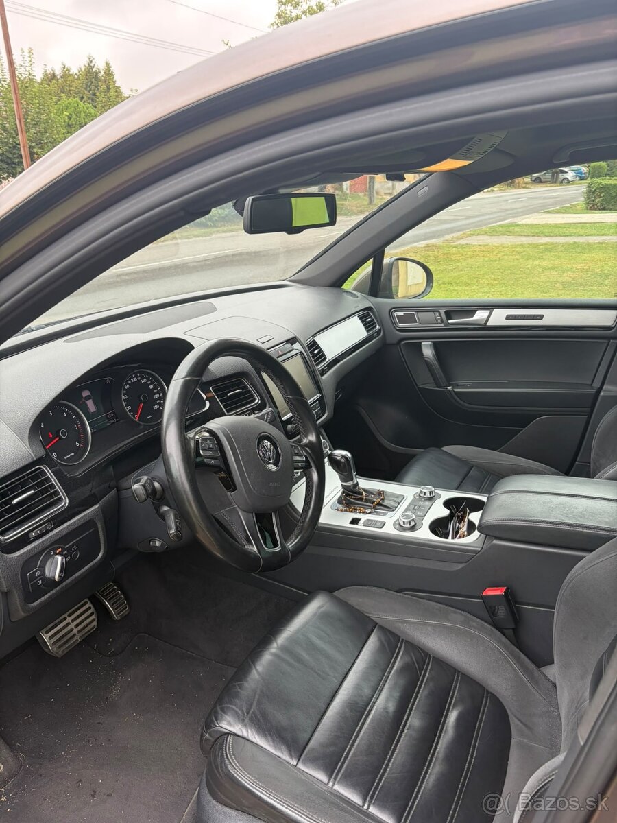 Volkswagen Touareg - 8