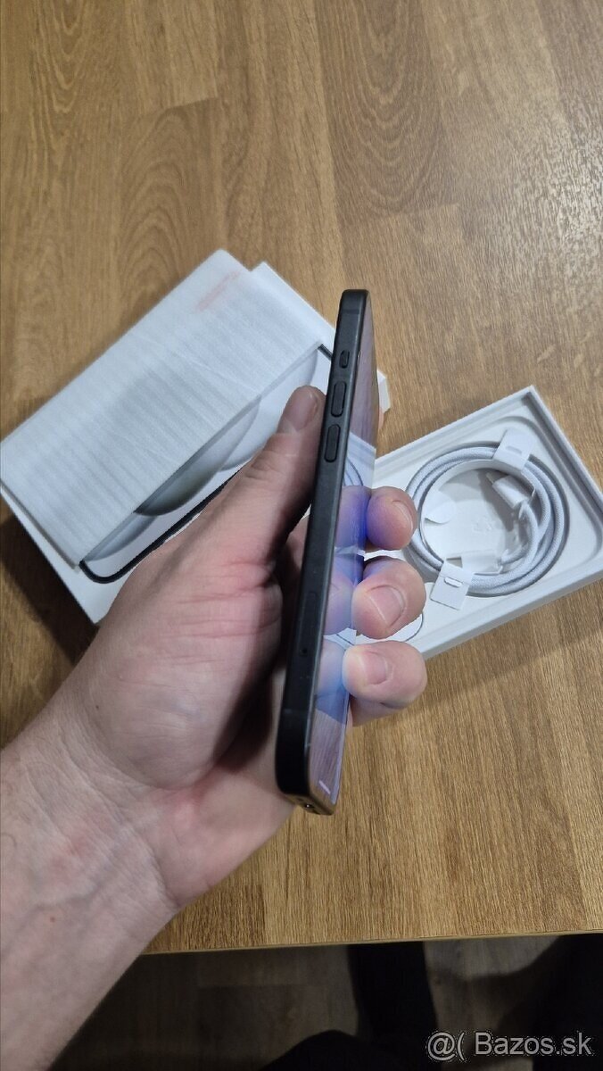 Apple iphone 15 128gb, super stav - 8