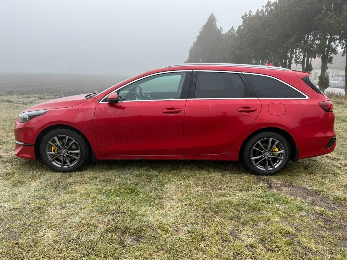 Kia Ceed SW 1.5 T-GDI - 8