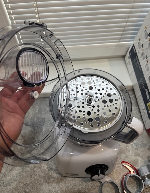 Bosch MultiTalent 8 MC812W501 kuchynský robot - 8