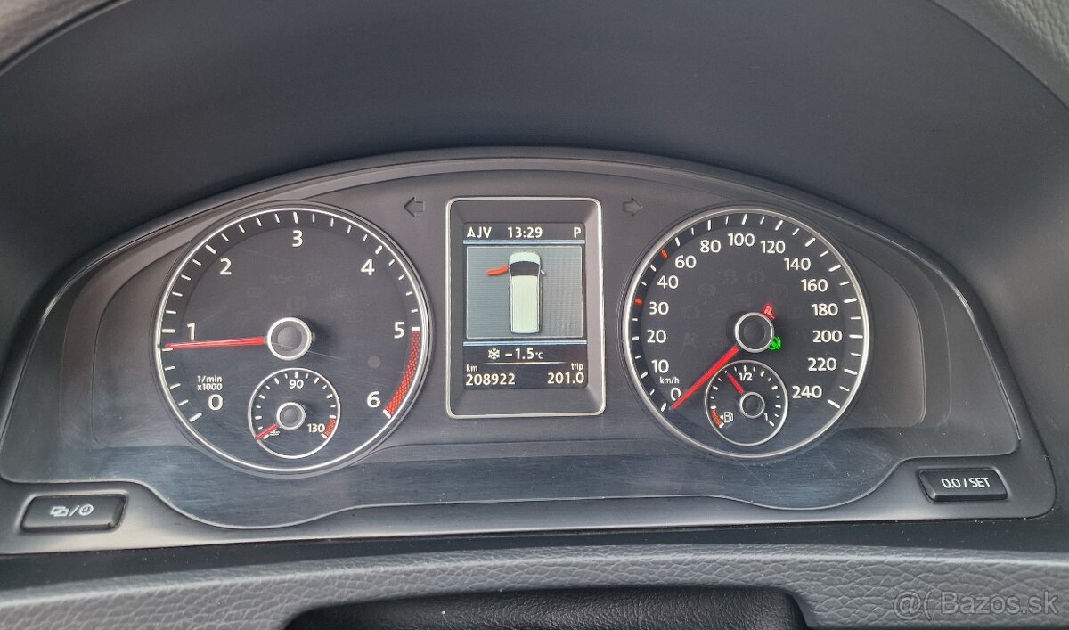 VOLKSWAGEN MULTIVAN 2.0 BITDI HIGHLINE DSG - 8