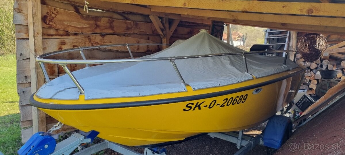Predám motorový čln,loď - 8