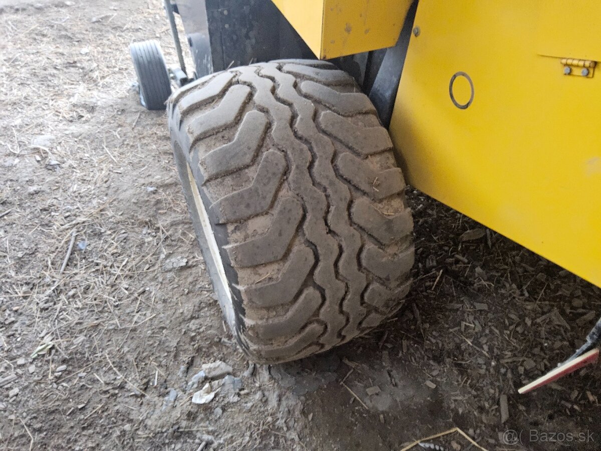 NEW HOLLAND BR6090, 17 686 balíkov - 8