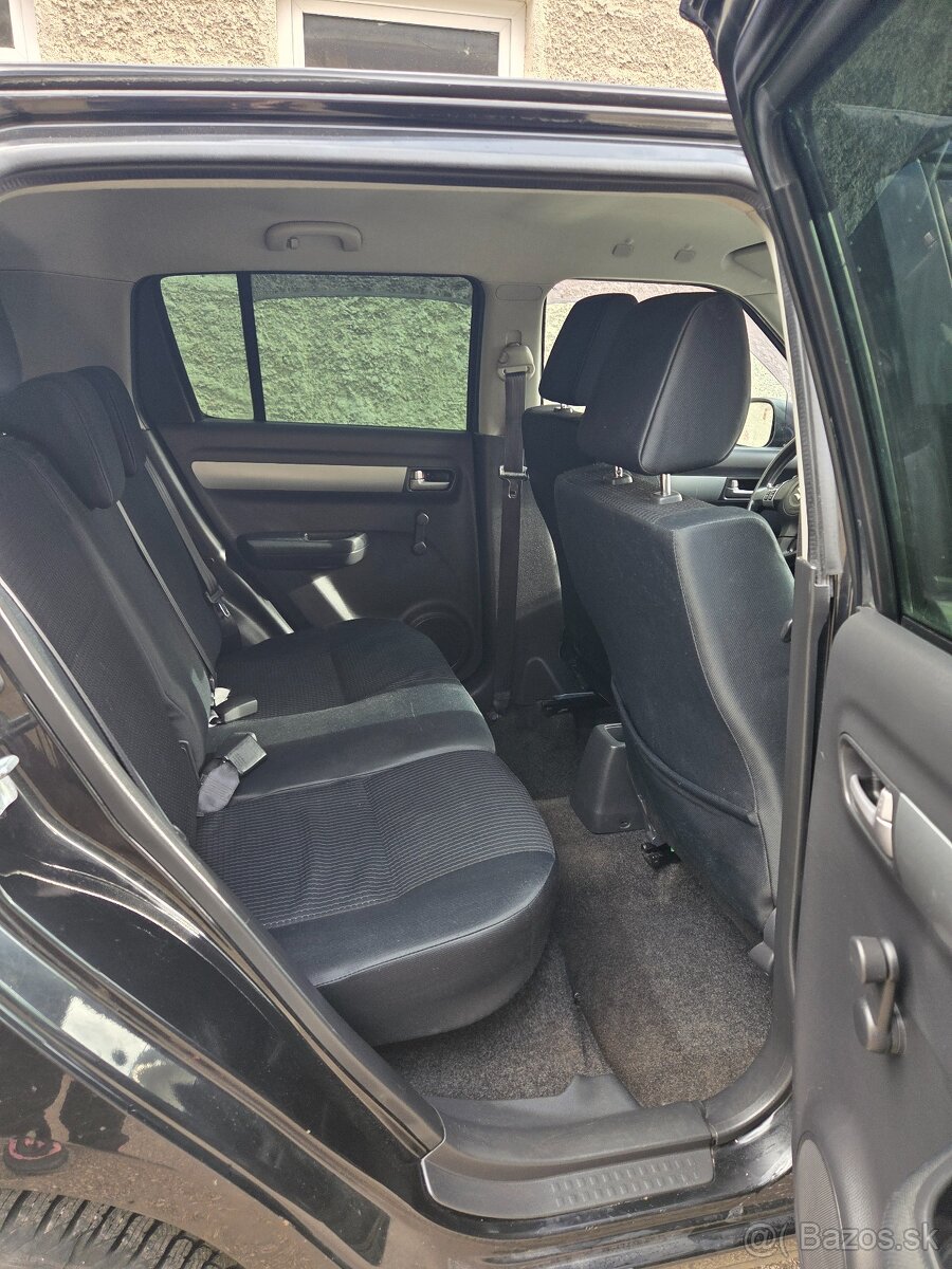 Suzuki Swift 1.3i - 8