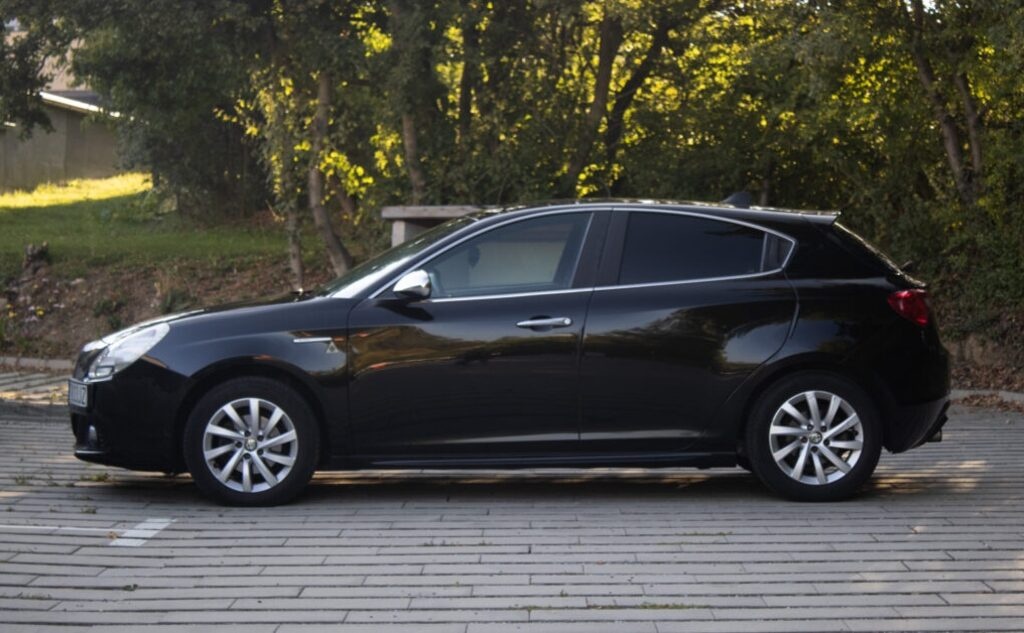 Alfa Romeo Giulietta (2015) - 8