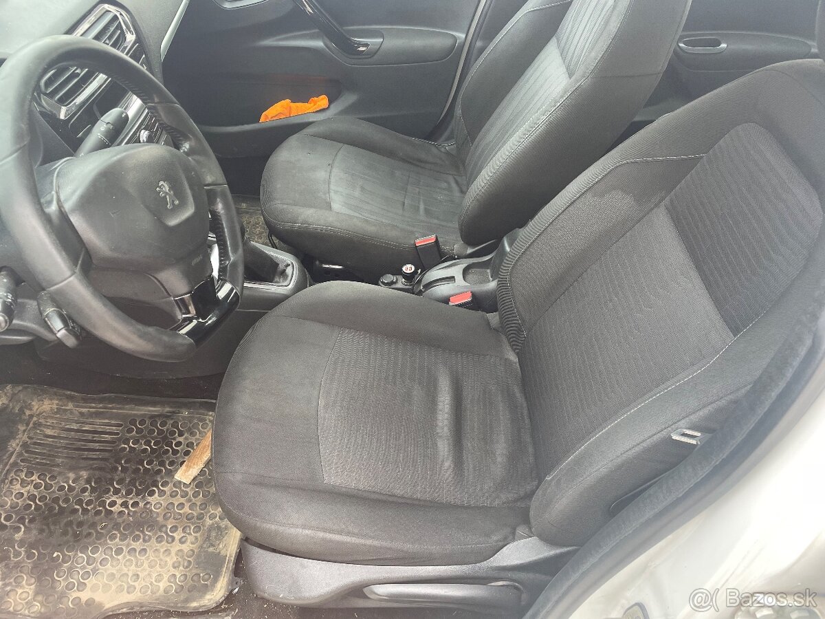 Predá Peugeot 301 rok 2017 - 8