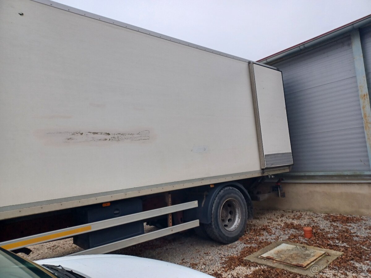 IVECO EUROCARGO 180E28 - 8