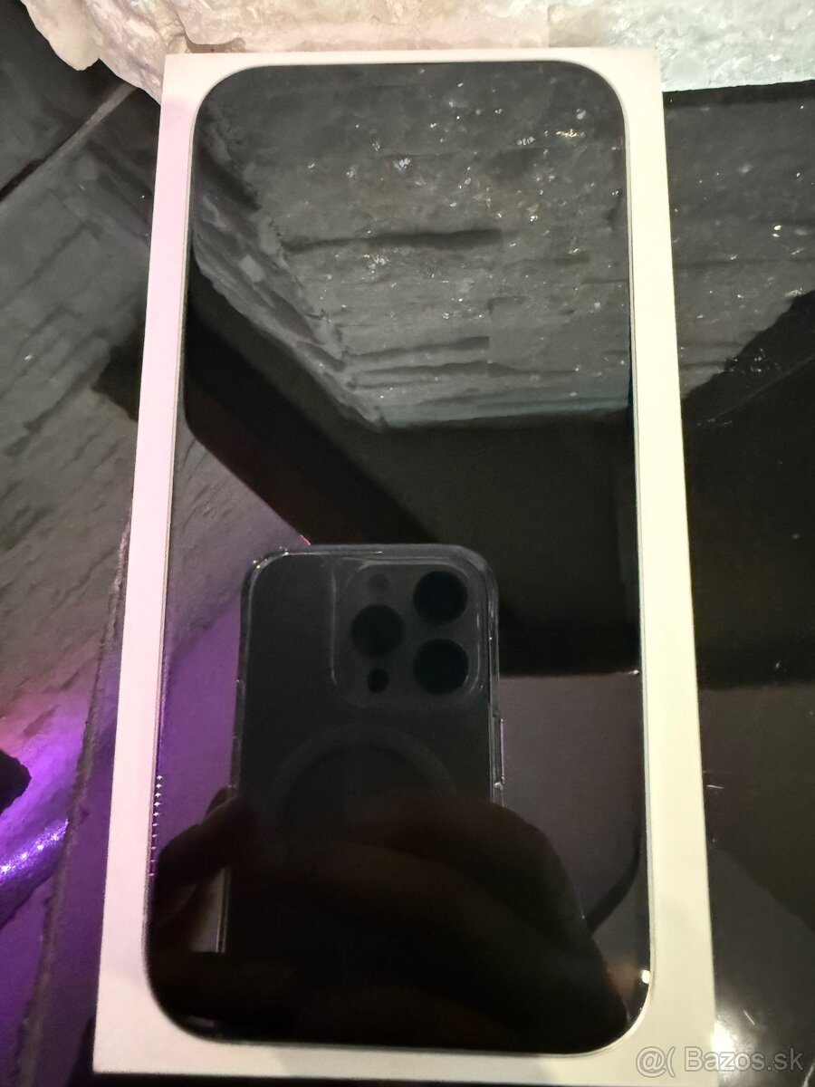 iPhone 15 Pro, 128 GB - 8