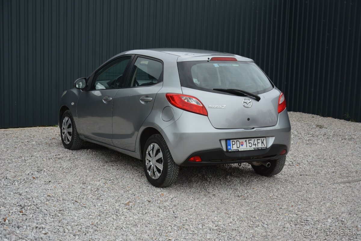 Mazda 2 1.40 Benzín - 8