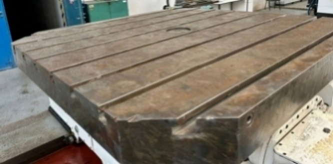 Generálně opravený otočný stůl pro E20 obráběcí stroj - 8