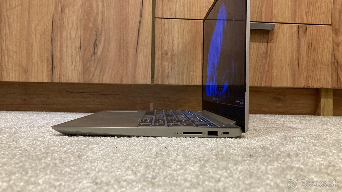 Lenovo IdeaPad 330S-15AST - 8