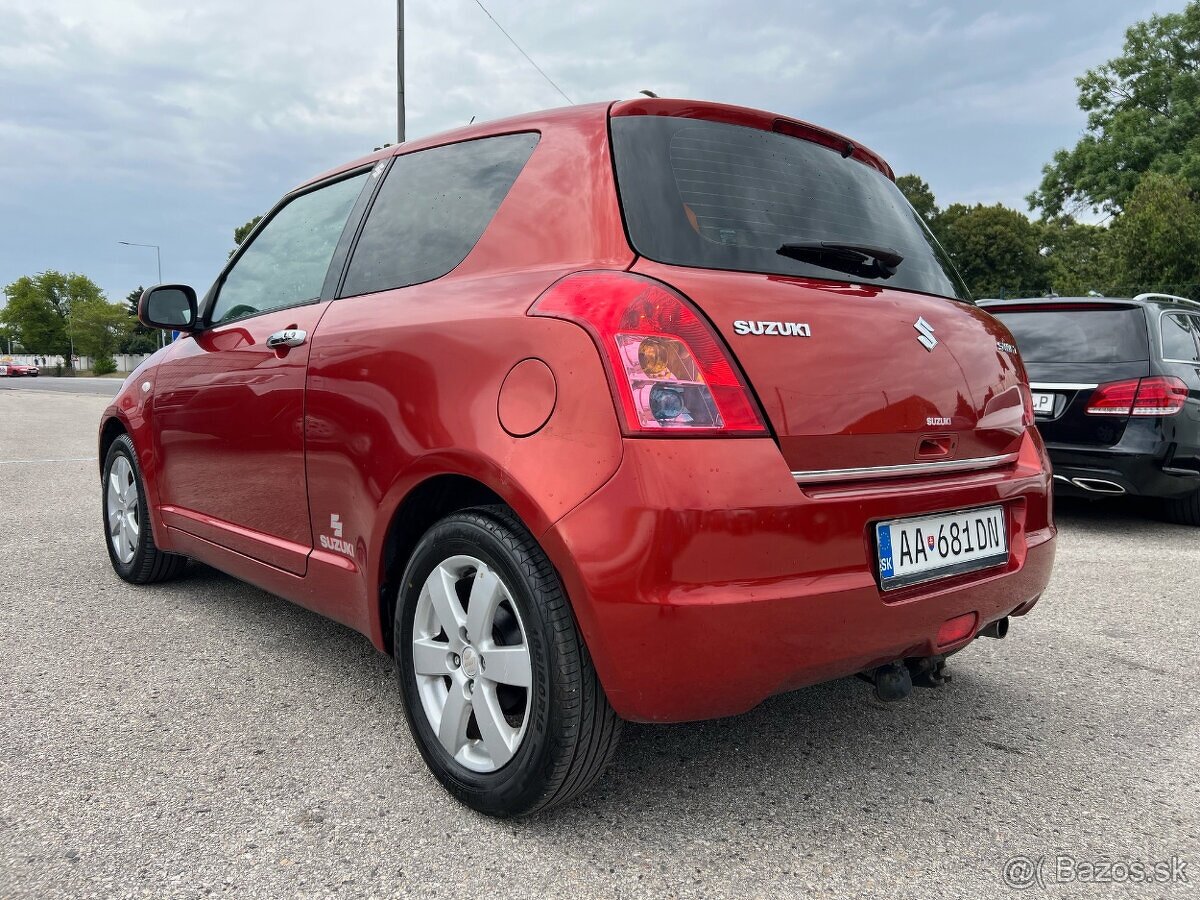 Suzuki Swift 1.5 benzín, 74kW, MT/5, rok:04.2010. - 8