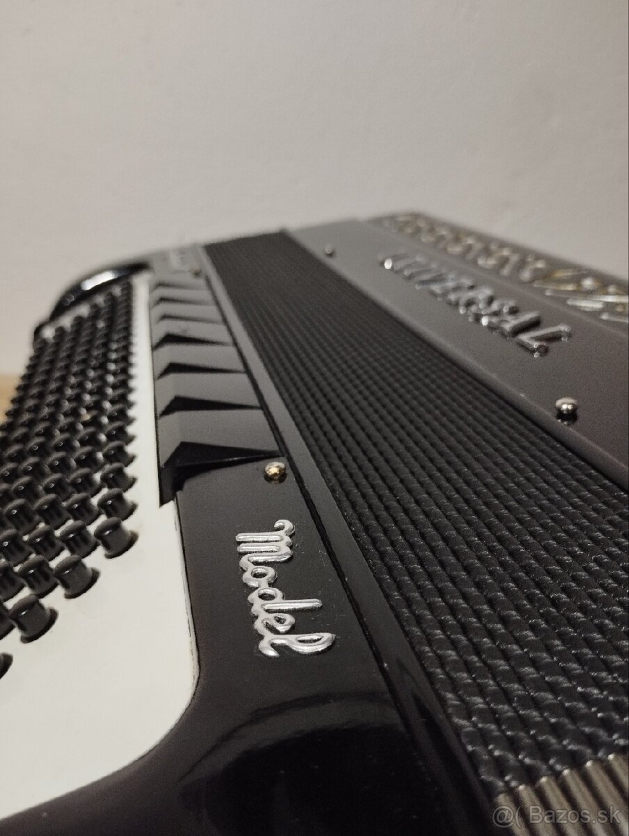 Chromaticky akordeon Universal AKCIOVÁ CENA - 8