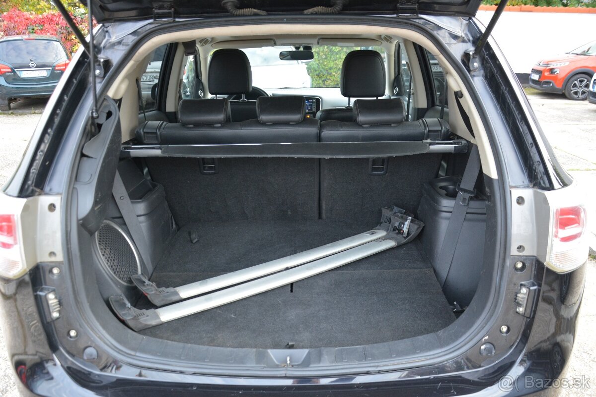 Mitsubishi Outlander 2.20 4×4 SR. voz, 7miestne - 8