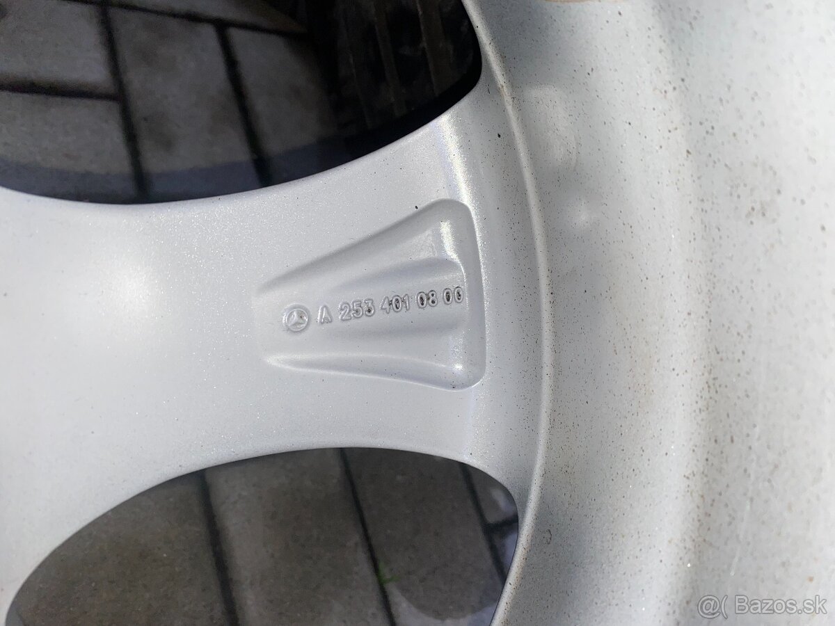 Sada Kolies Mercedes GLC R18 - 8