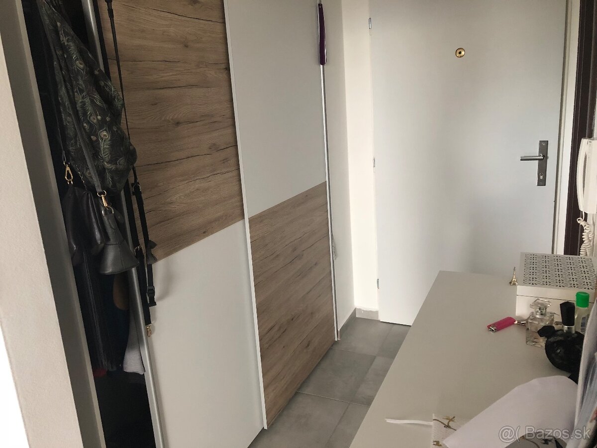 NOVOSTAVBA 3 IZBOVÝ BYT - VÝHĽAD NA CELU BRATISLAVU - 8