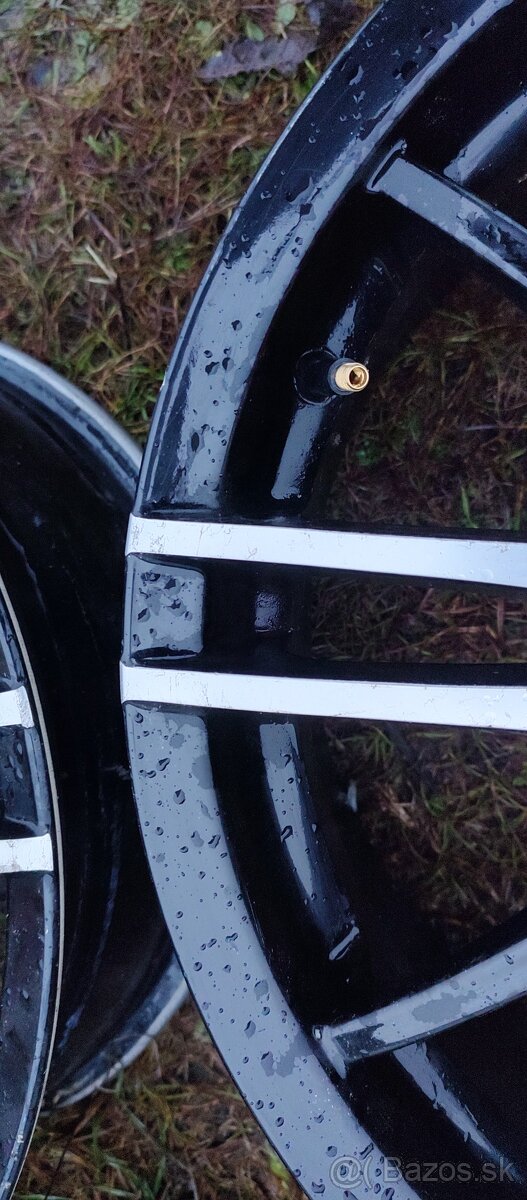 Alu kola 4x114,3 R17 - 8