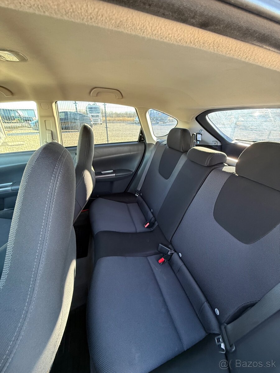 Subaru Impreza 2.0r - 8