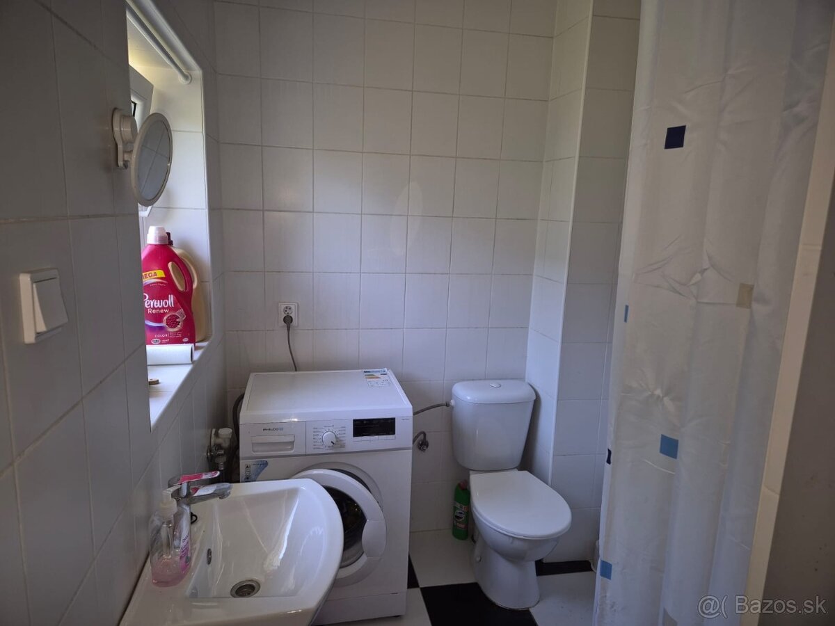 Výrobno - skladovacie priestory - SOLIVAR - 8