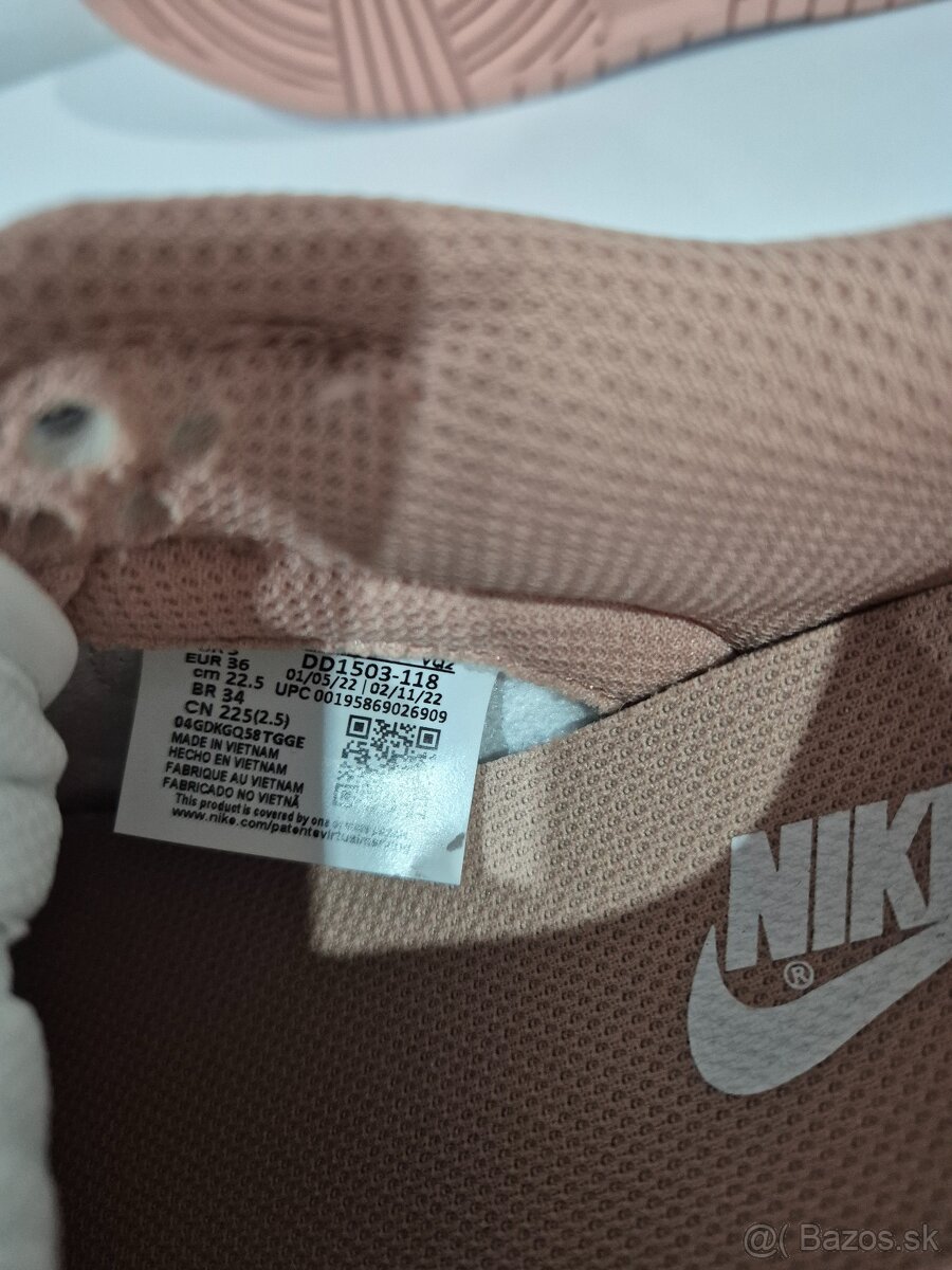 Nike SB Dunk Low - 8