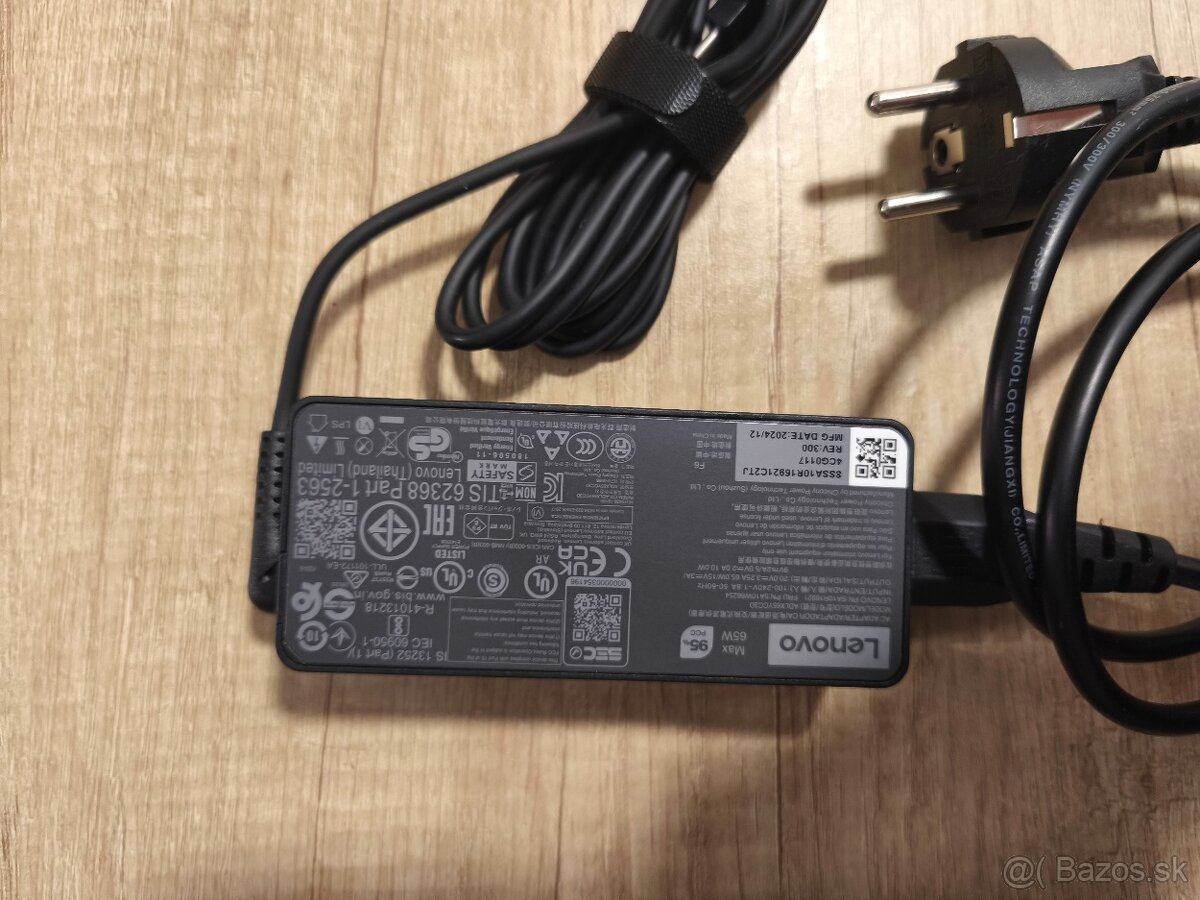 Lenovo ThinkPad T15 - 8