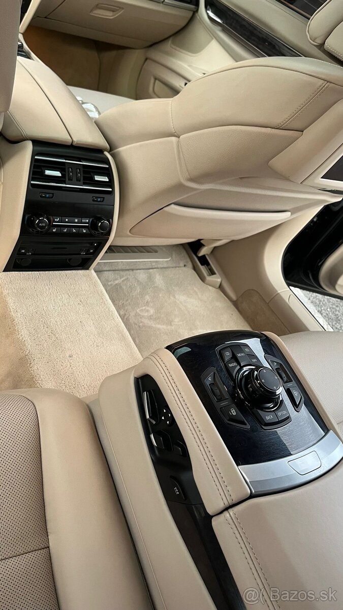 BMW 750Li xDrive F02 - 8