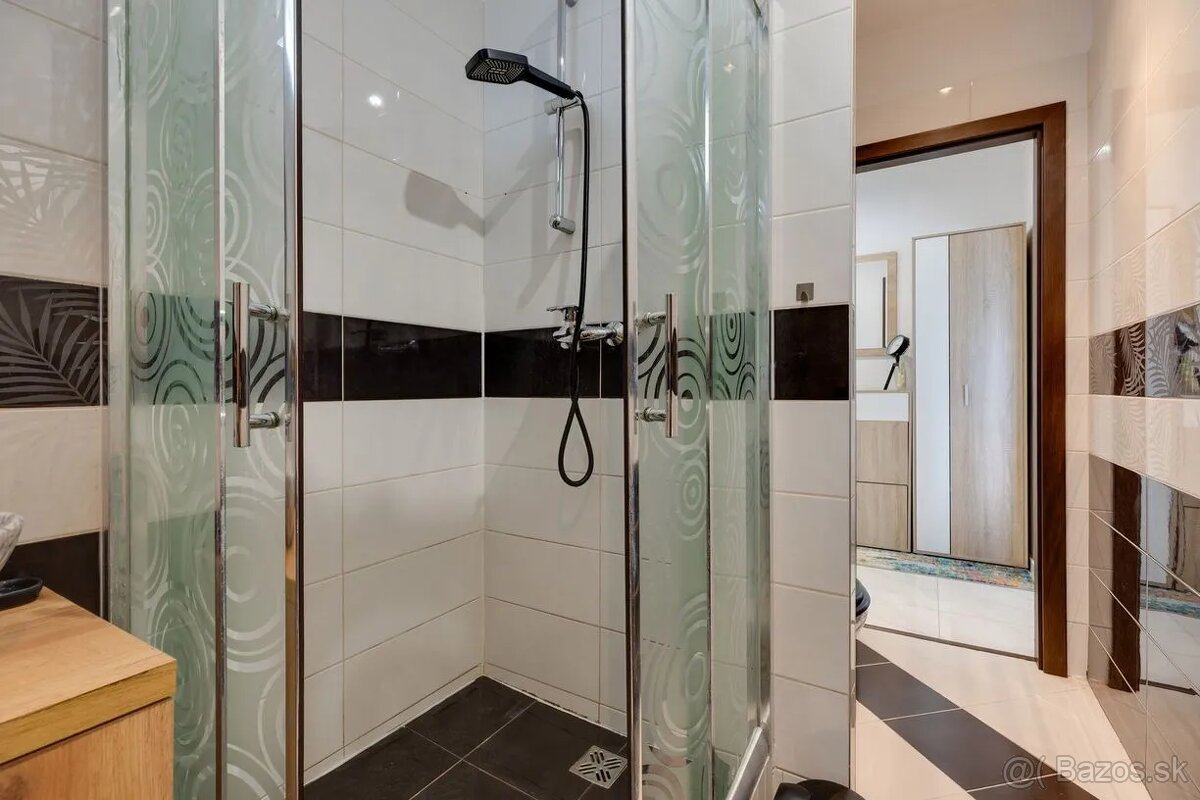 Kompletne zrekonštruovaný 2-izbový byt, 60 m² – Špačince. - 8